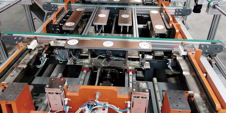 光伏組件制造設備-自動裝框機